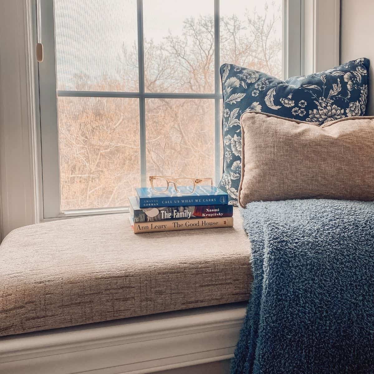 diy window seat cushion.