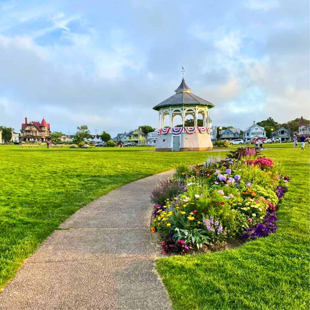 ocean park gazebo and houses.